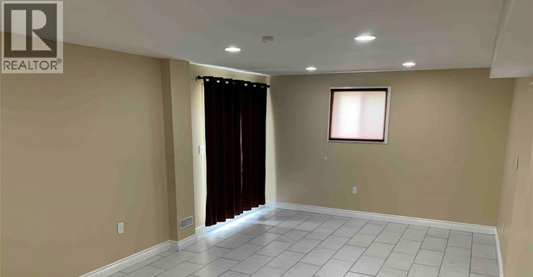 LOWER-4537 Fontana Avenue, Windsor, ON, N9G 3C8 - 2