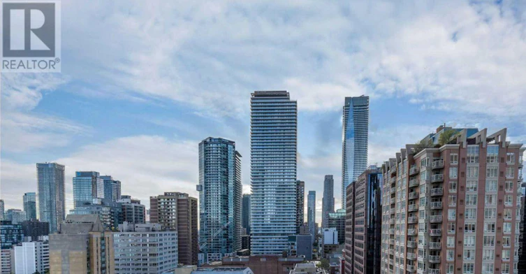1705-28 Ted Rogers Way, Toronto, ON, M4Y 2J4 - 16