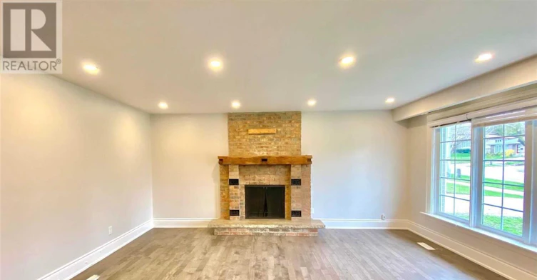 165 Orchard Heights Boulevard, Aurora, ON, L4G 3A3 - 3