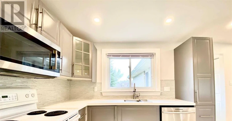 165 Orchard Heights Boulevard, Aurora, ON, L4G 3A3 - 10