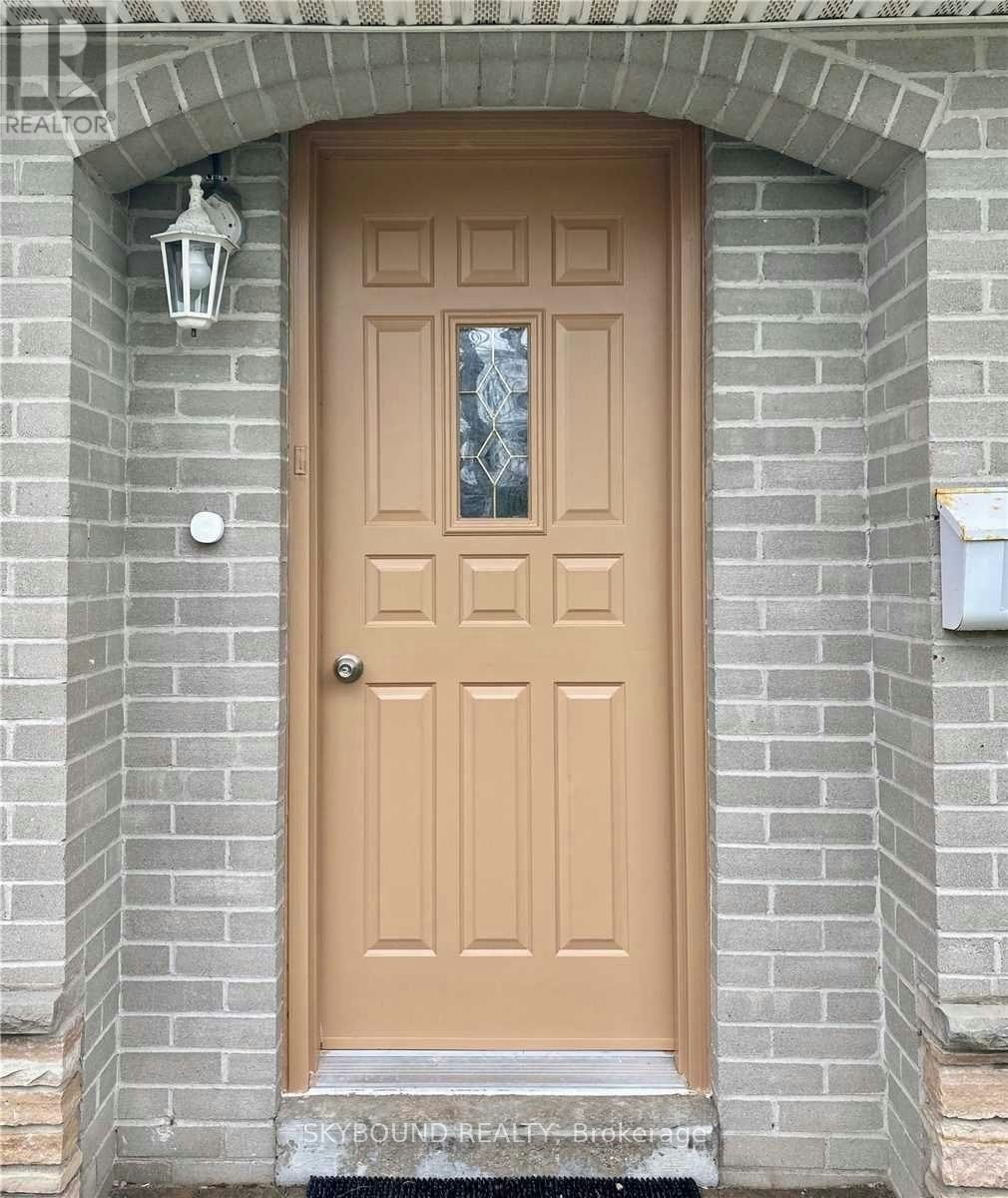 165 Orchard Heights Boulevard, Aurora, ON, L4G 3A3
