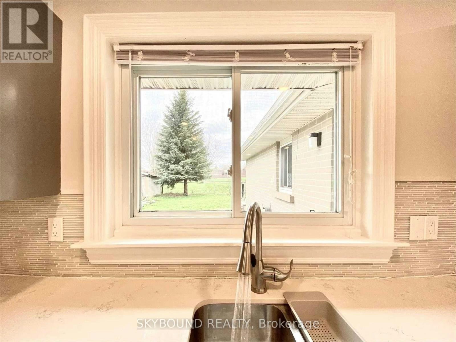 165 Orchard Heights Boulevard, Aurora, ON, L4G 3A3 - 9