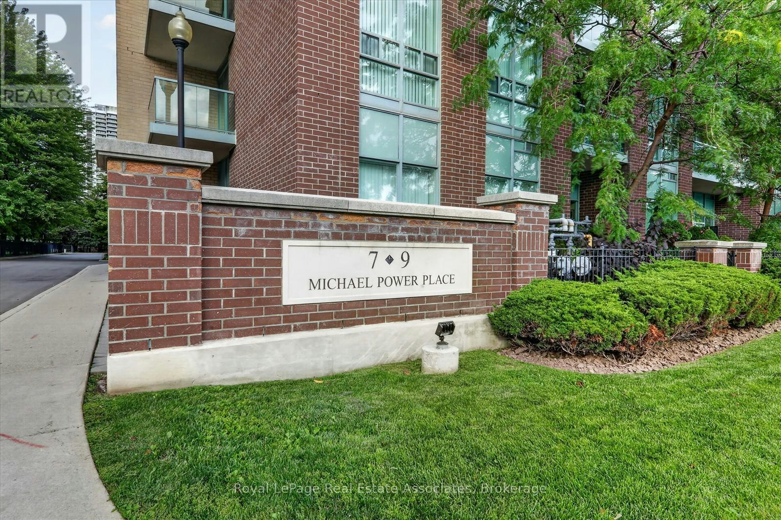 908-7 Michael Power Place, Toronto, ON, M9A 0A4 - 36