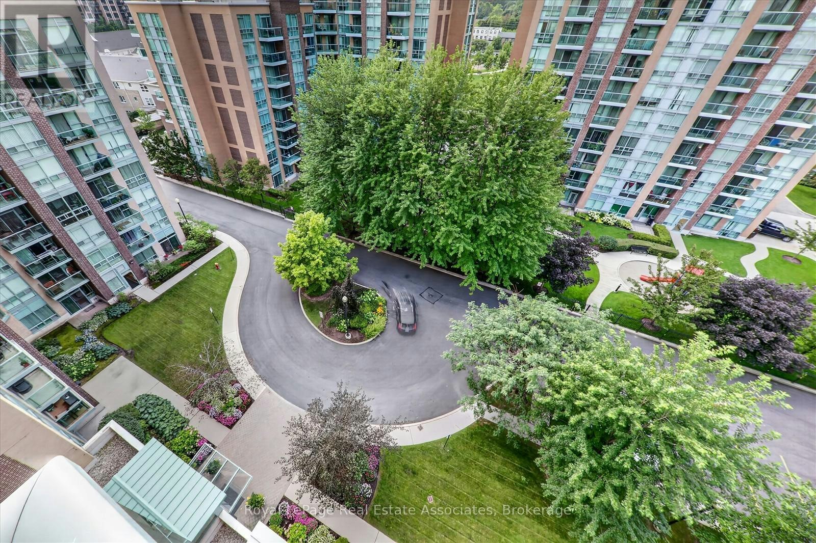 908-7 Michael Power Place, Toronto, ON, M9A 0A4 - 10