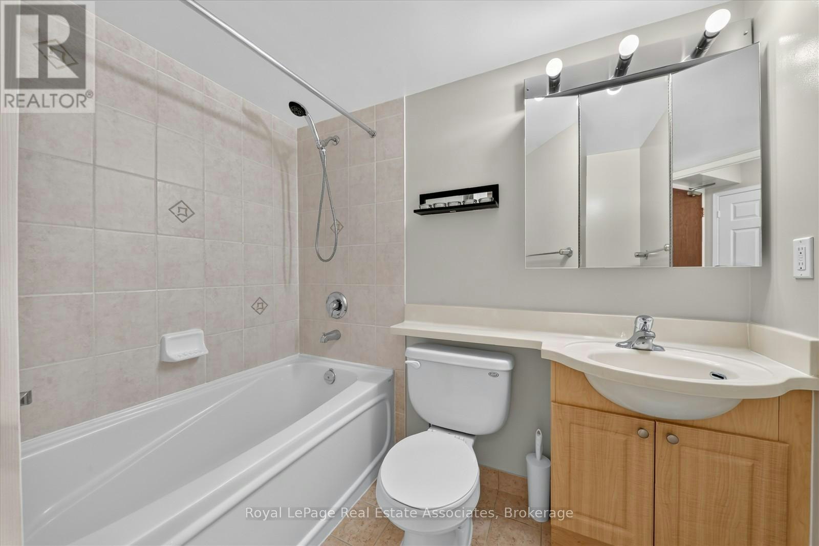 908-7 Michael Power Place, Toronto, ON, M9A 0A4 - 20