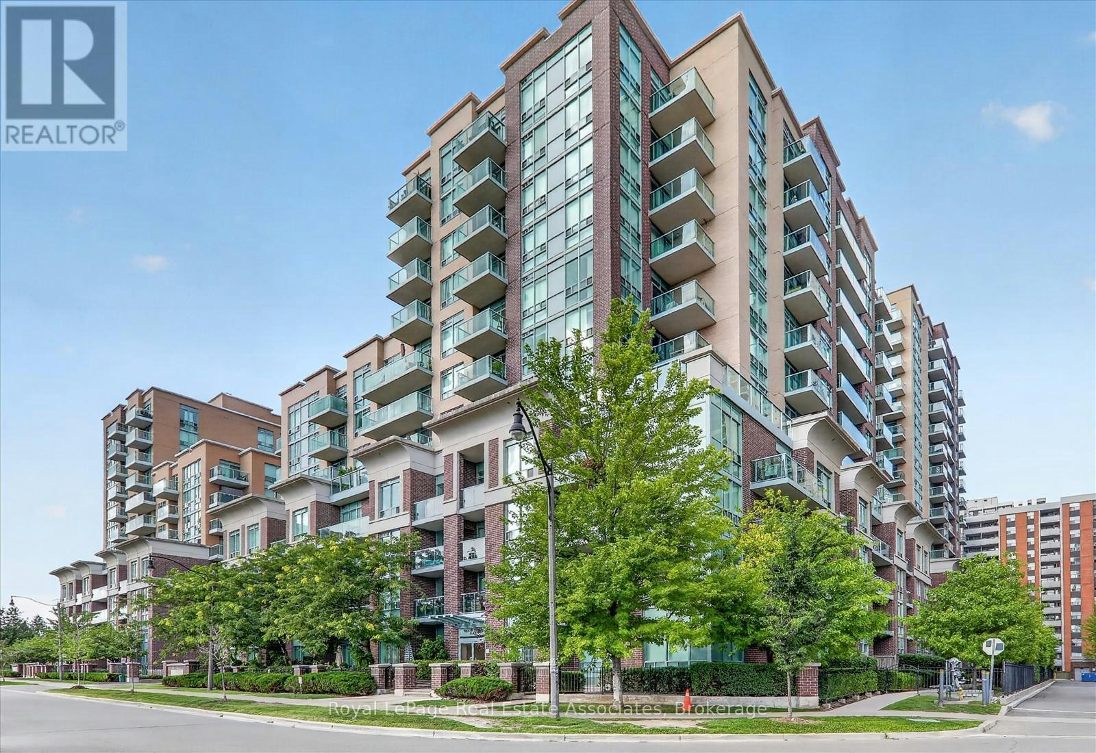 908-7 Michael Power Place, Toronto, ON, M9A 0A4 - 38