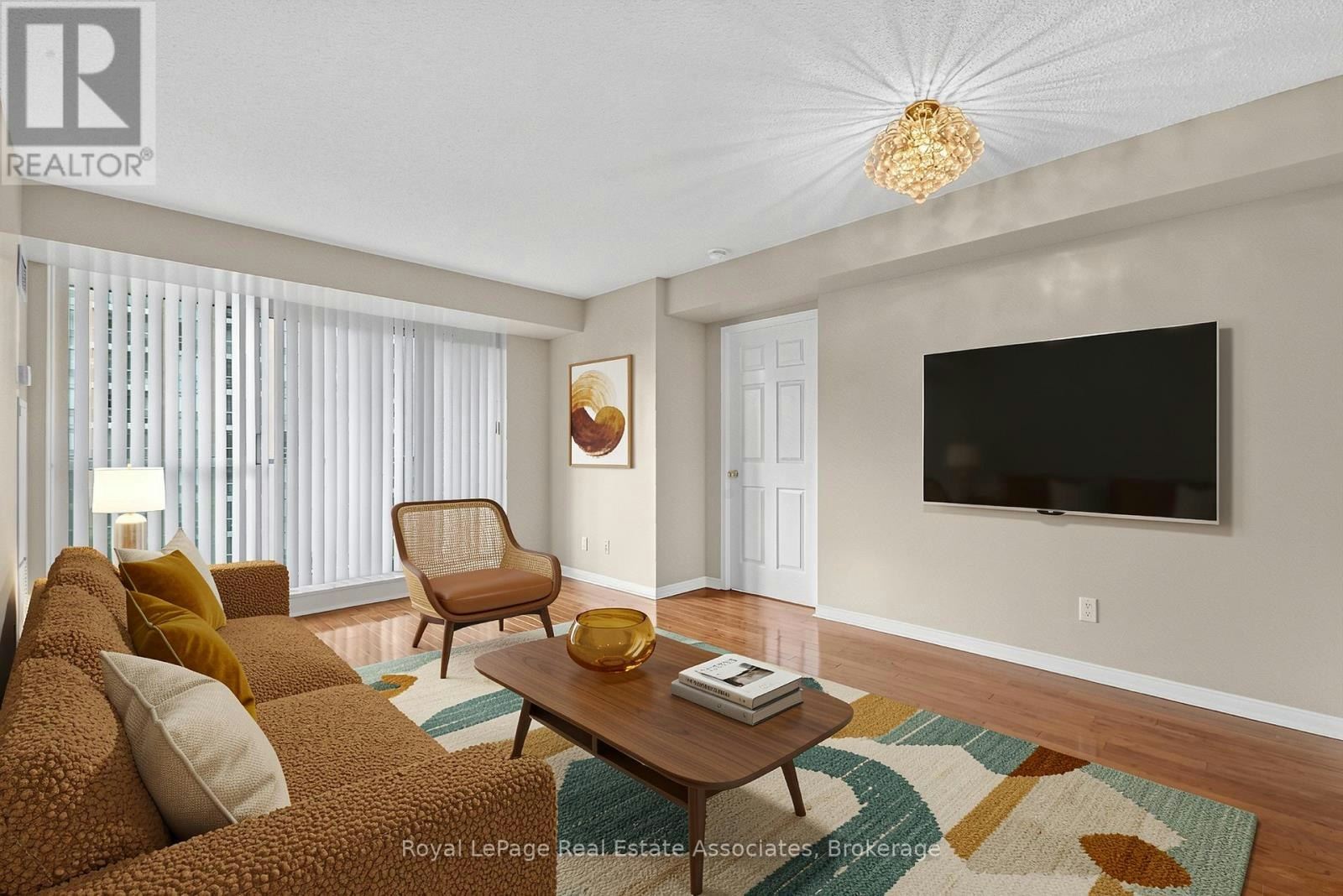 908-7 Michael Power Place, Toronto, ON, M9A 0A4