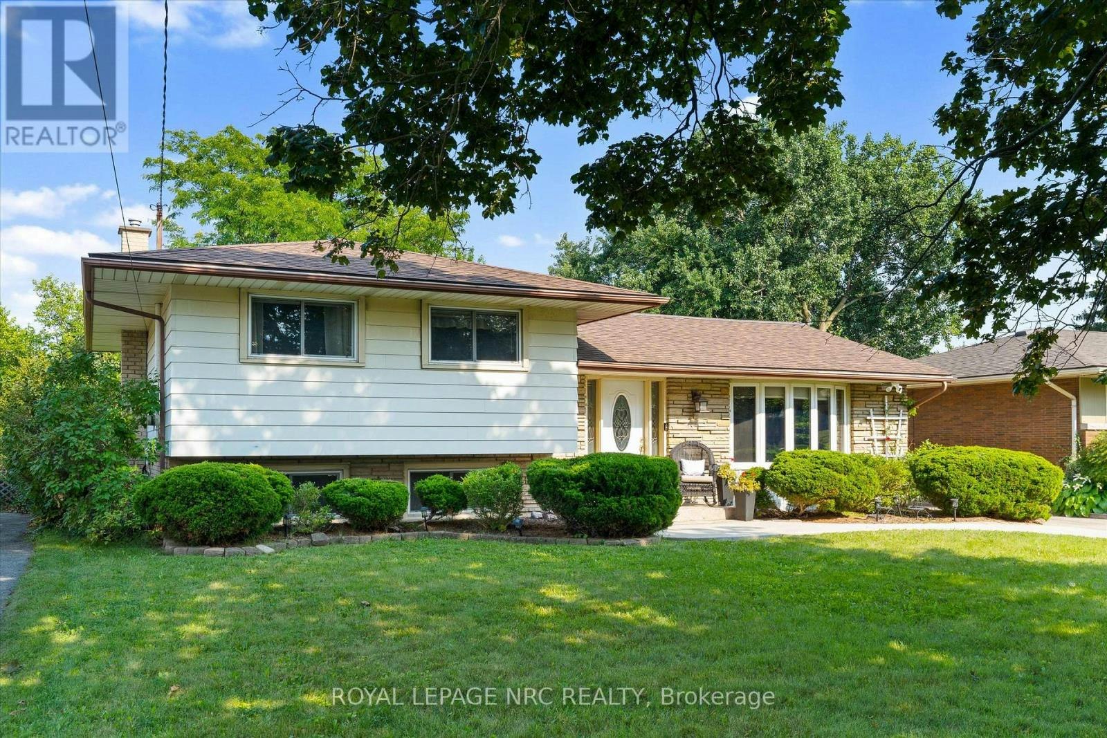 17 Joanna Drive, St. Catharines, ON, L2N 1V1
