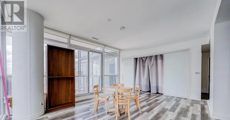 1804-290 Adelaide Street W, Toronto, ON, M5V 1P6 - 10