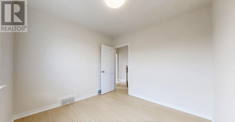 MN&2ND-496 Northcliffe Boulevard, Toronto, ON, M6E 3L5 - 28