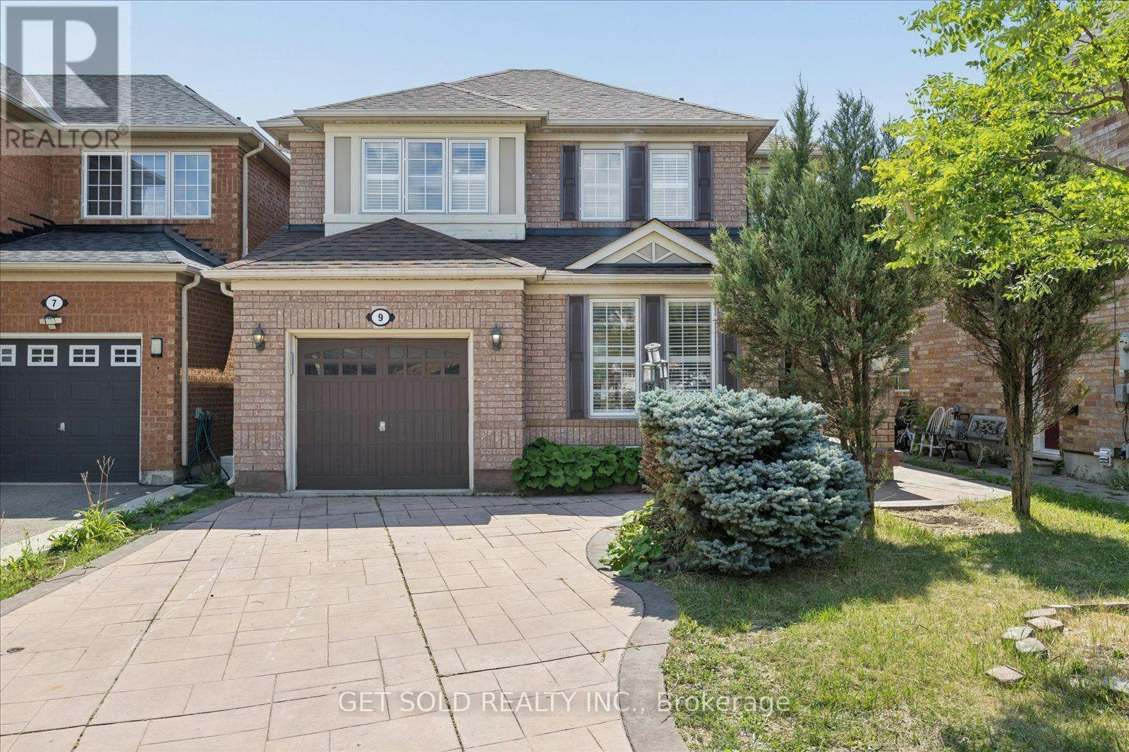 9 Raccoon Street, Brampton, ON, L6S 6L8