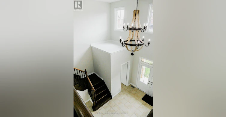 102 Benadir Avenue, Caledon, ON, L7C 3N6 - 4