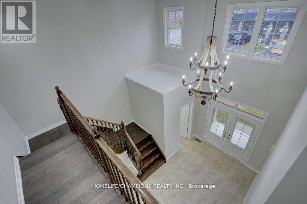 102 Benadir Avenue, Caledon, ON, L7C 3N6 - 3