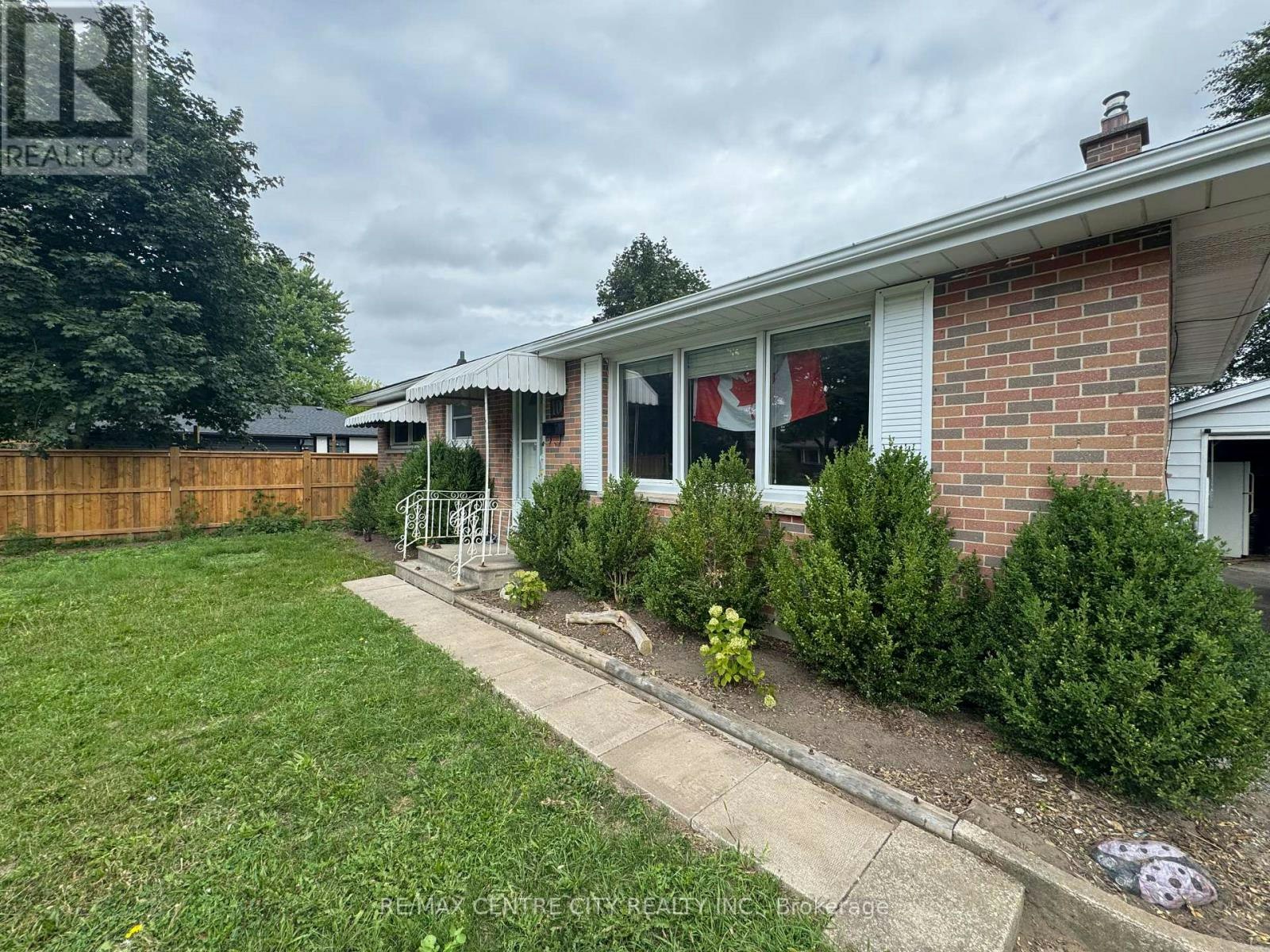 10 Tewksbury Crescent, London, ON, N5V 2M8 - 4