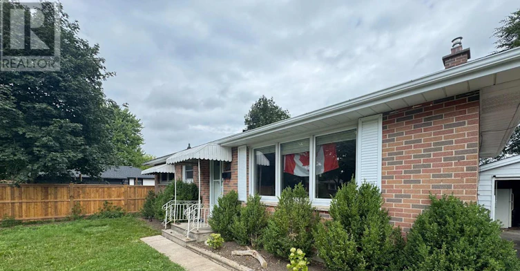 10 Tewksbury Crescent, London, ON, N5V 2M8 - 4