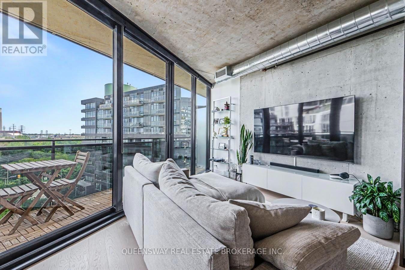812-21 Lawren Harris Square, Toronto, ON, M5A 1T4 - 16
