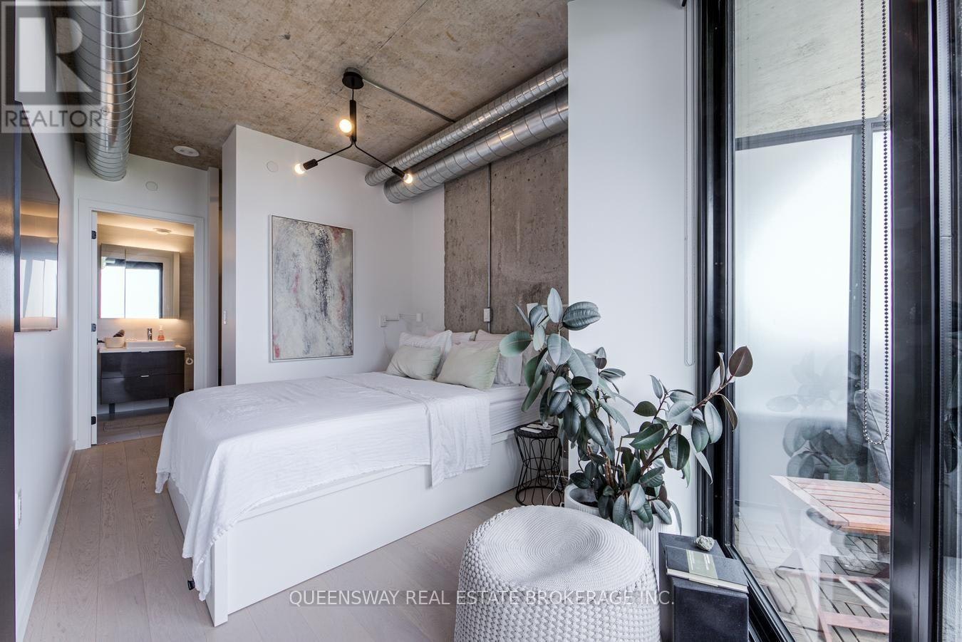 812-21 Lawren Harris Square, Toronto, ON, M5A 1T4 - 20