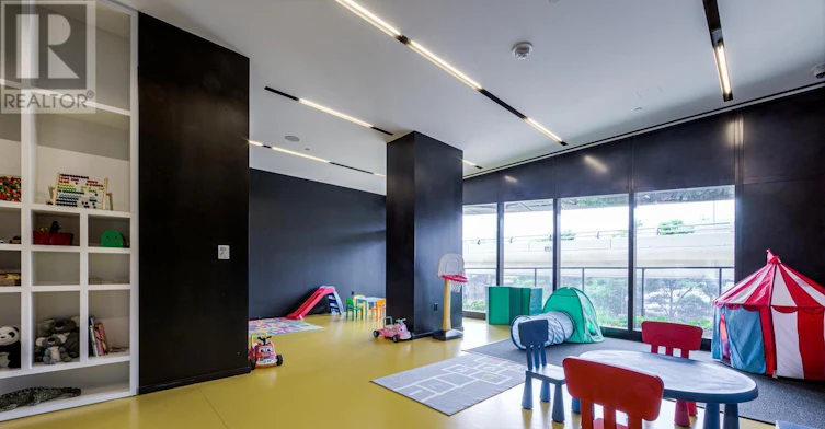 812-21 Lawren Harris Square, Toronto, ON, M5A 1T4 - 31