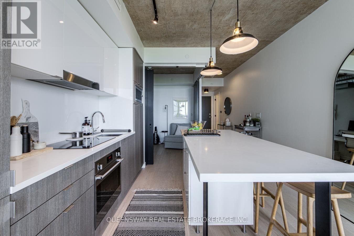 812-21 Lawren Harris Square, Toronto, ON, M5A 1T4 - 15