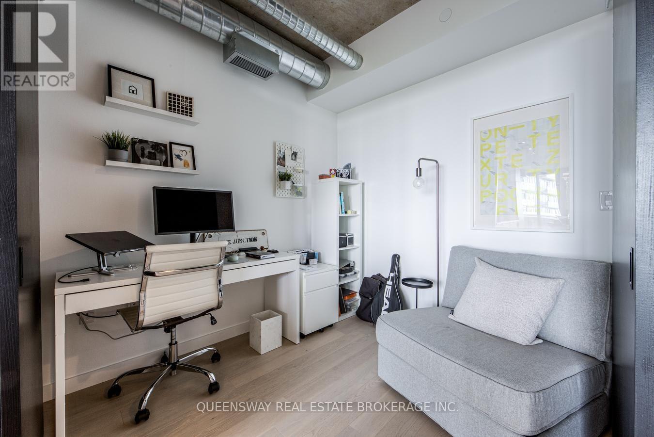 812-21 Lawren Harris Square, Toronto, ON, M5A 1T4 - 7
