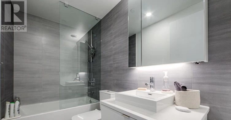 812-21 Lawren Harris Square, Toronto, ON, M5A 1T4 - 27
