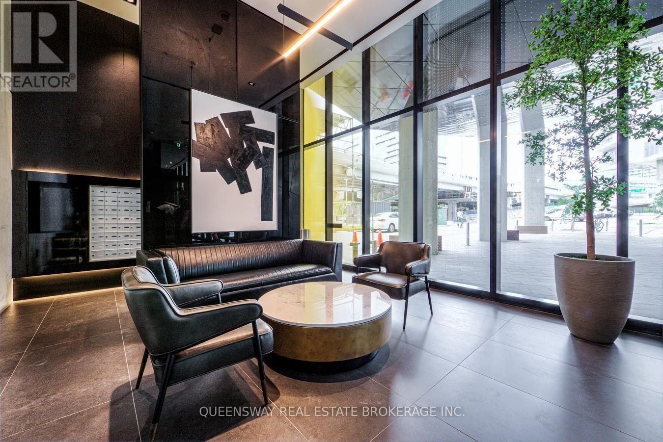 812-21 Lawren Harris Square, Toronto, ON, M5A 1T4 - 3