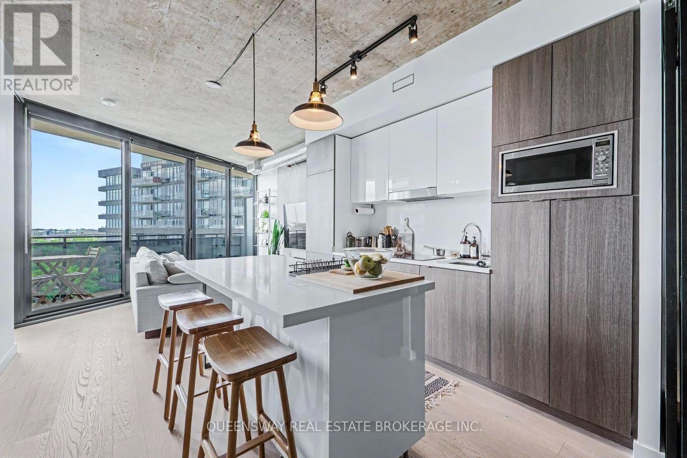 812-21 Lawren Harris Square, Toronto, ON, M5A 1T4 - 9