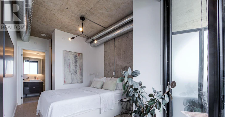 812-21 Lawren Harris Square, Toronto, ON, M5A 1T4 - 23