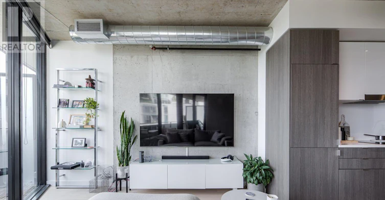 812-21 Lawren Harris Square, Toronto, ON, M5A 1T4 - 17