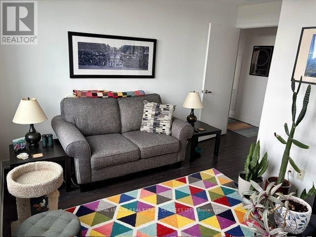 630 Greenwood Avenue, Toronto, ON, M4J 0A8 - 9