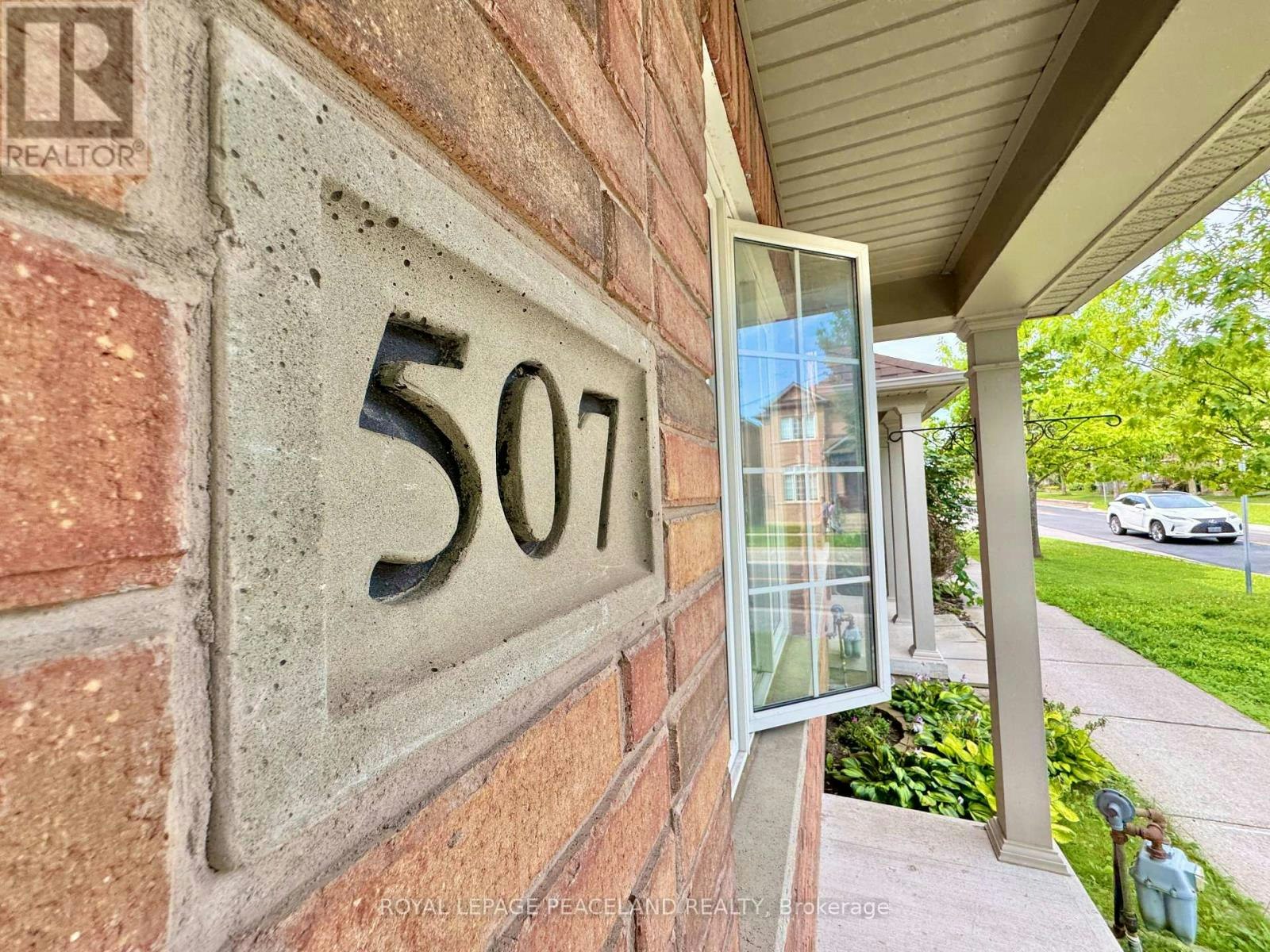 507 White's Hill Avenue, Markham, ON, L6B 0J8 - 2