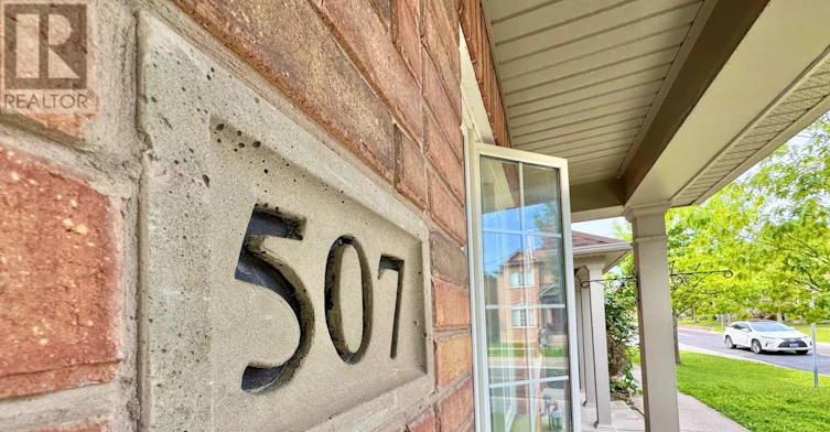 507 White's Hill Avenue, Markham, ON, L6B 0J8 - 2