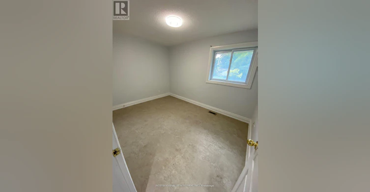 MAIN-53 Belfry Drive, Newmarket, ON, L3Y 3E9 - 8