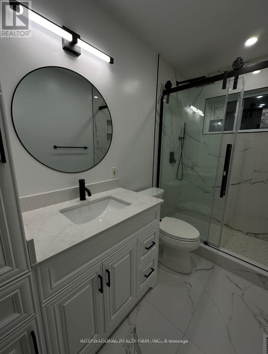 MAIN-53 Belfry Drive, Newmarket, ON, L3Y 3E9 - 4