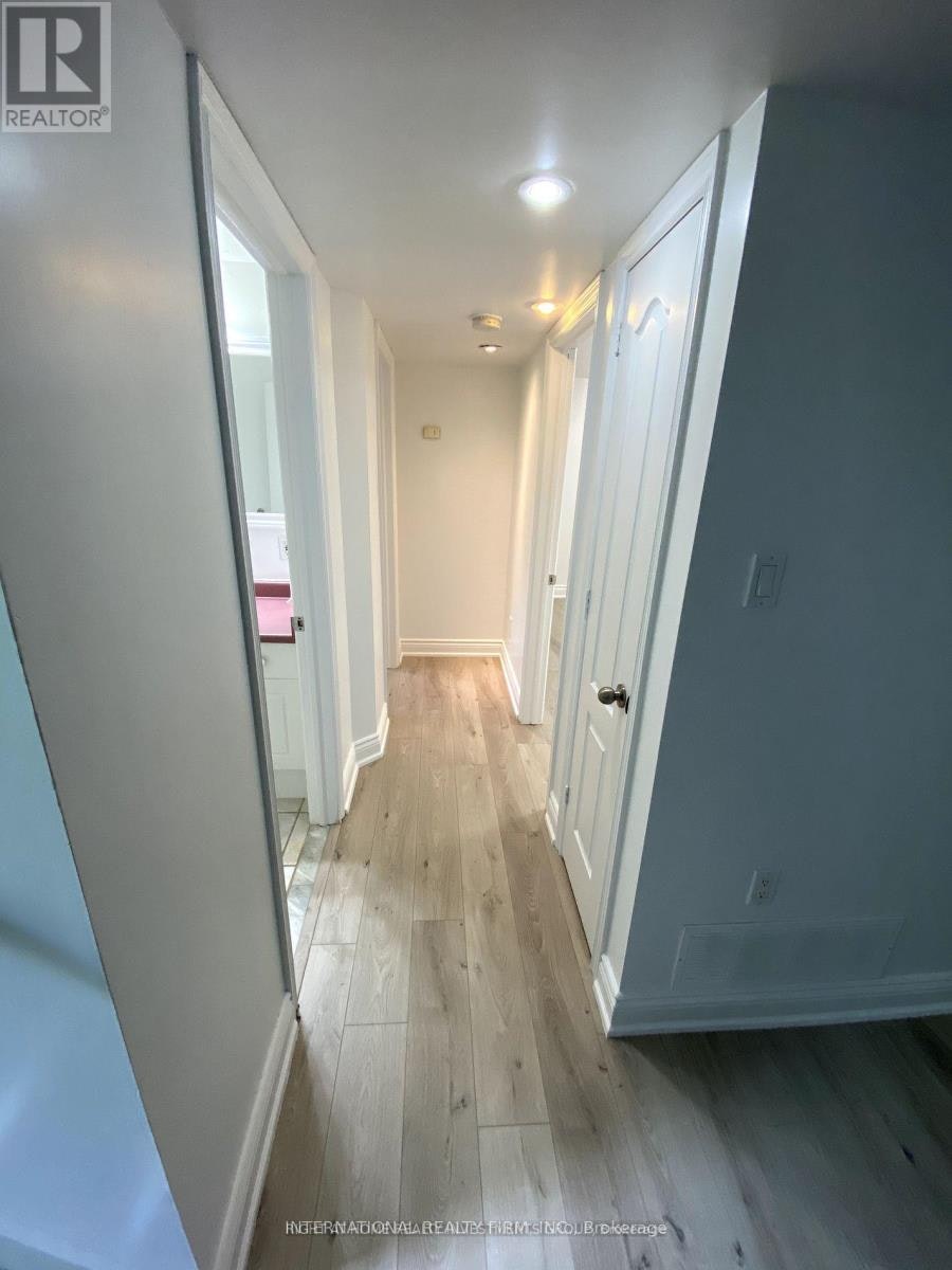 BSMT-53 Belfry Drive, Newmarket, ON, L3Y 3E9 - 9