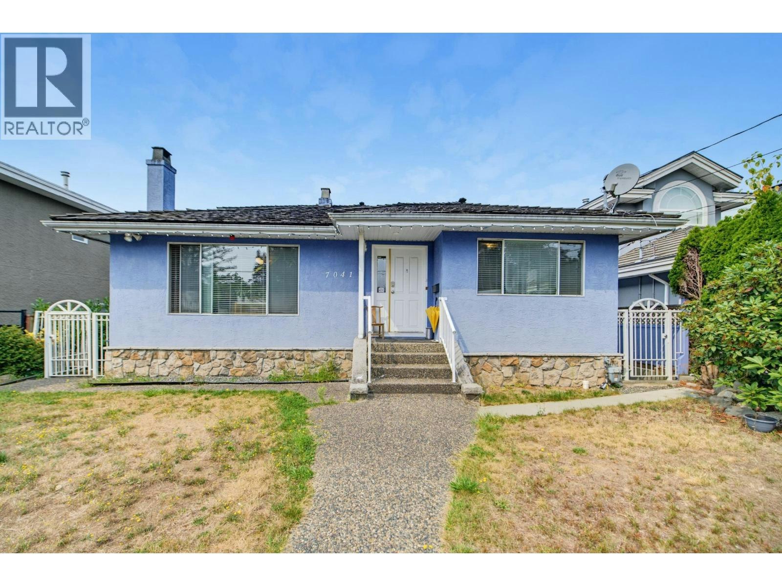 7041 Willingdon Avenue, Burnaby, BC, V5J 3R4