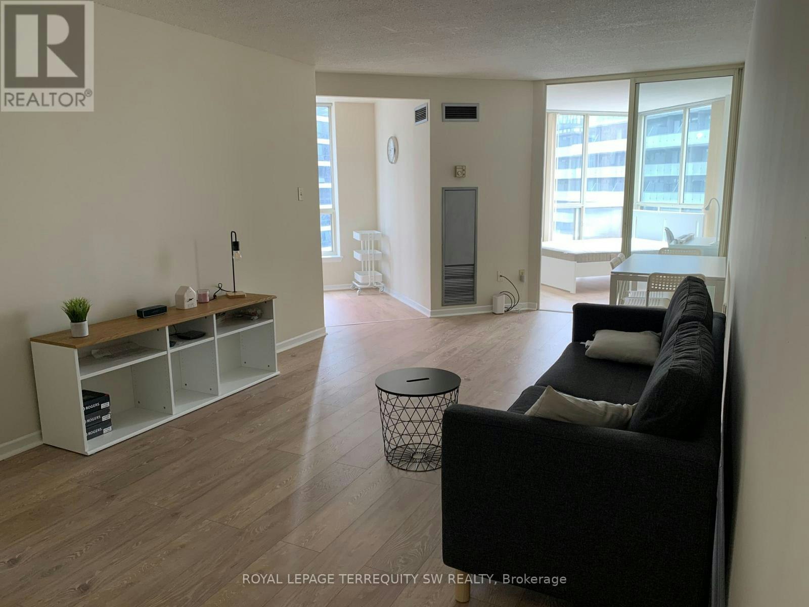 1212-44 St. Joseph Street, Toronto, ON, M4Y 2W4