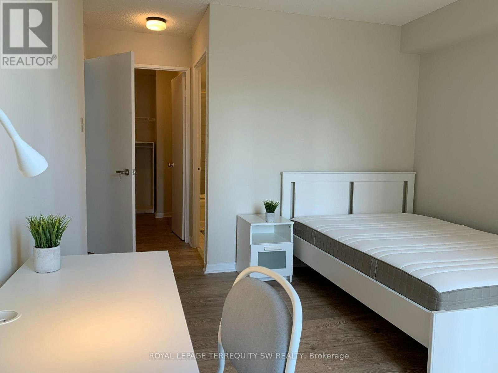 1212-44 St. Joseph Street, Toronto, ON, M4Y 2W4 - 9