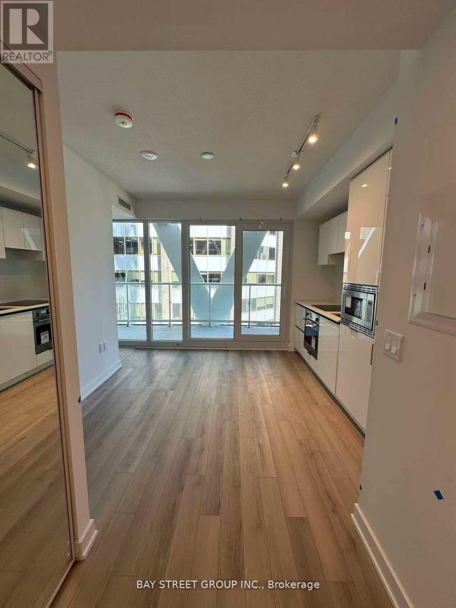 1329-230 Simcoe Street, Toronto, ON, M5T 1T4 - 5