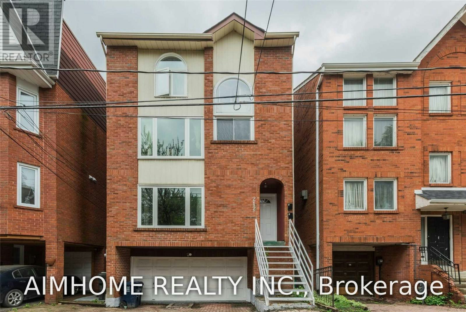 MAIN-212 Milan Street, Toronto, ON, M5A 3Z6