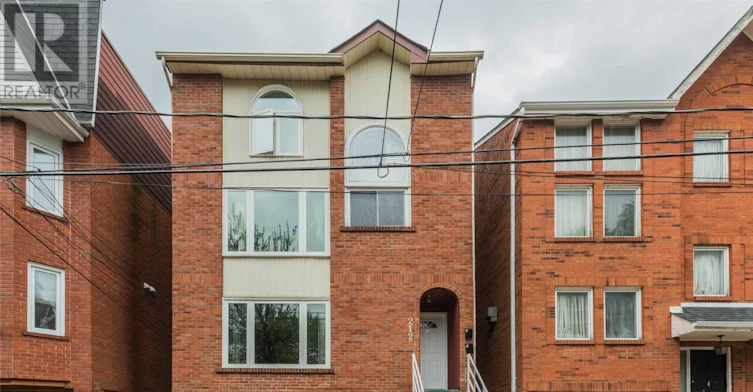 MAIN-212 Milan Street, Toronto, ON, M5A 3Z6