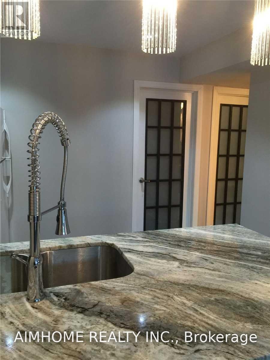 MAIN-212 Milan Street, Toronto, ON, M5A 3Z6 - 8