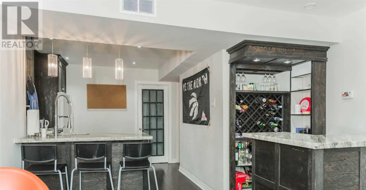 MAIN-212 Milan Street, Toronto, ON, M5A 3Z6 - 6