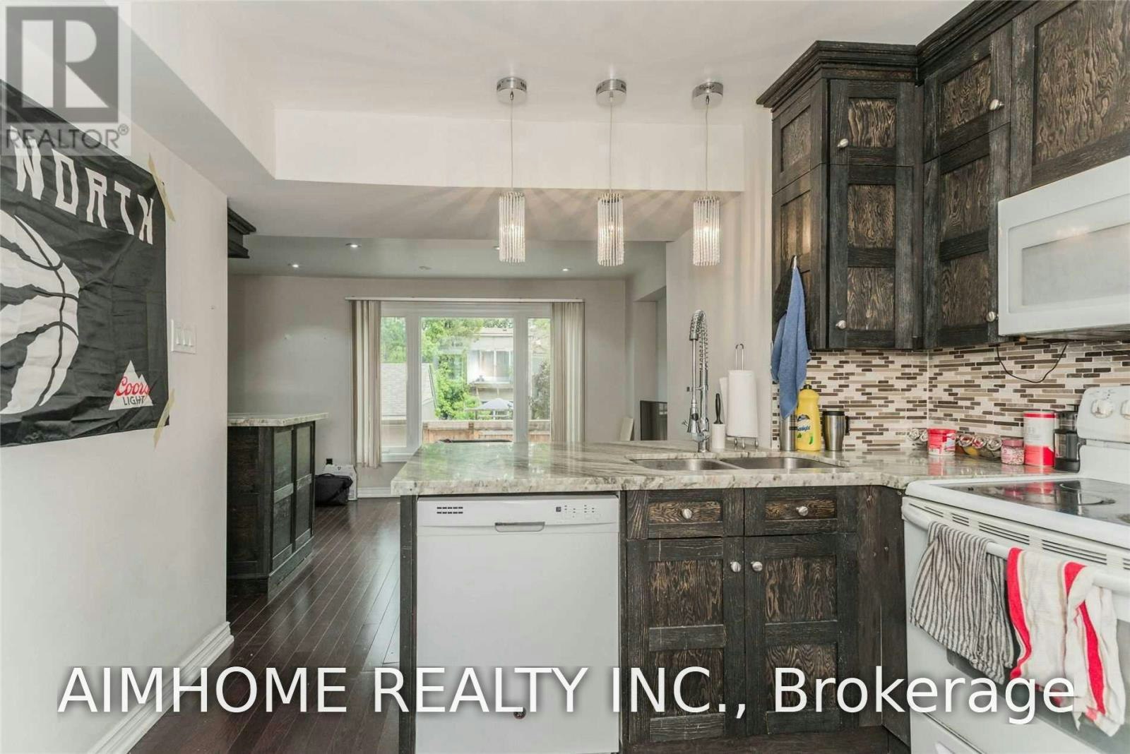 MAIN-212 Milan Street, Toronto, ON, M5A 3Z6 - 7