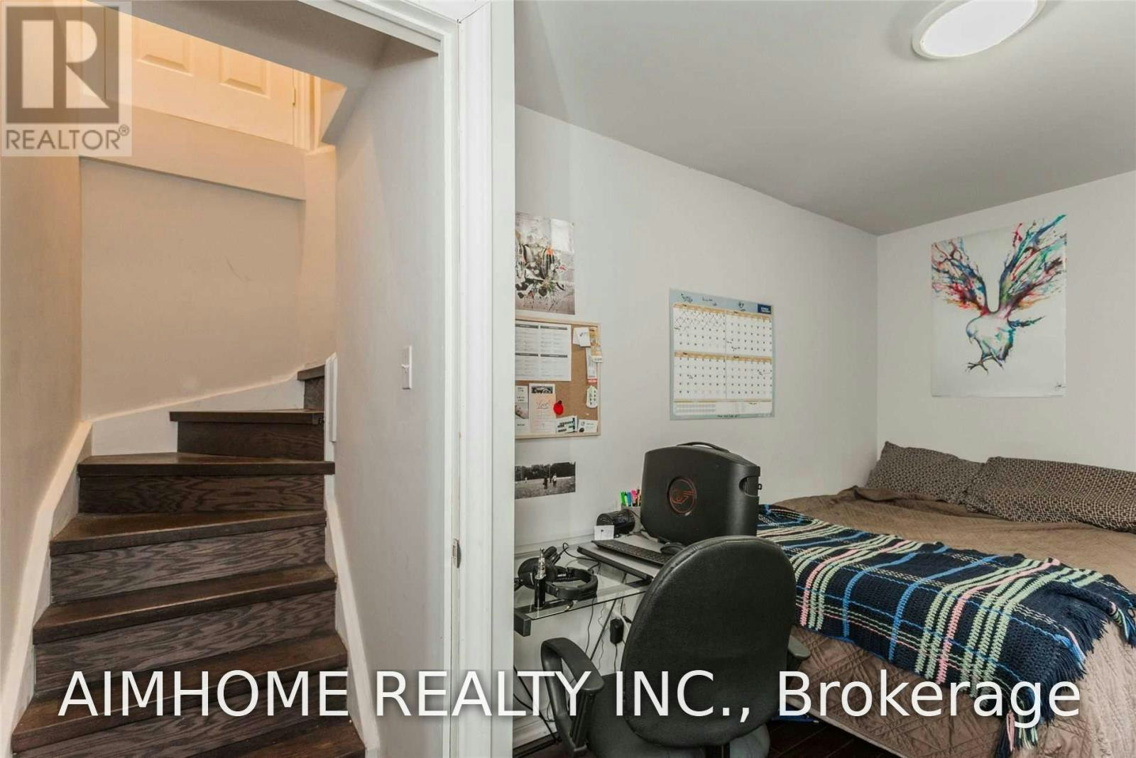 MAIN-212 Milan Street, Toronto, ON, M5A 3Z6 - 10