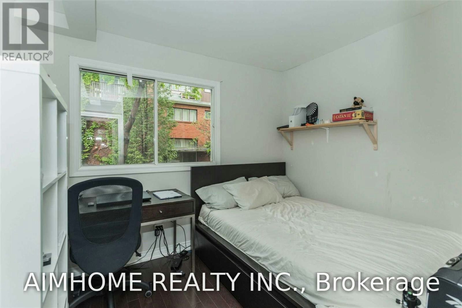 MAIN-212 Milan Street, Toronto, ON, M5A 3Z6 - 11
