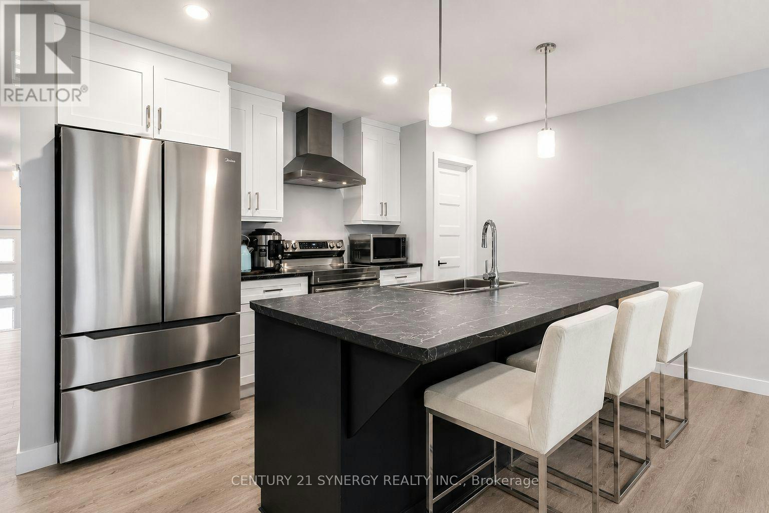 68 Villeneuve Street, Monkland, ON, K0C 1W0 - 4