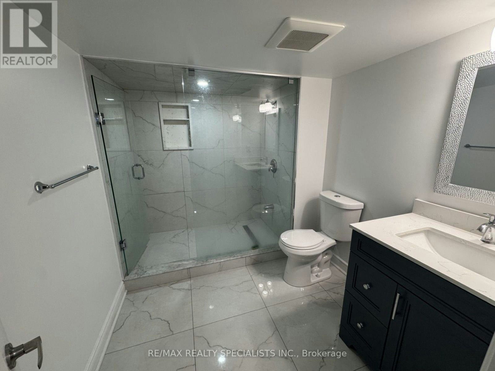 33 Bluffwood(basement Crescent, Brampton, ON, L6P 2P3 - 12