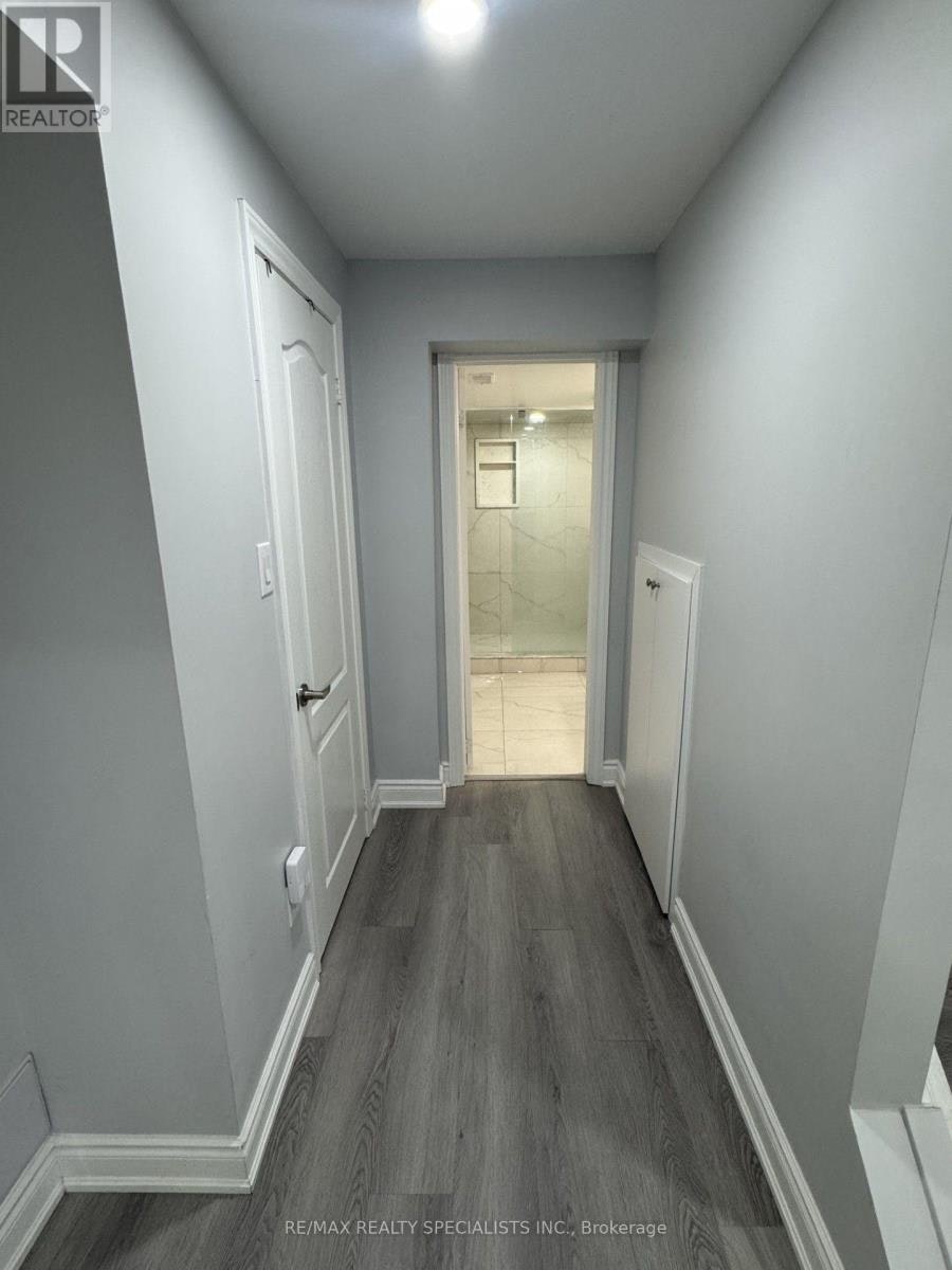 33 Bluffwood(basement Crescent, Brampton, ON, L6P 2P3 - 15