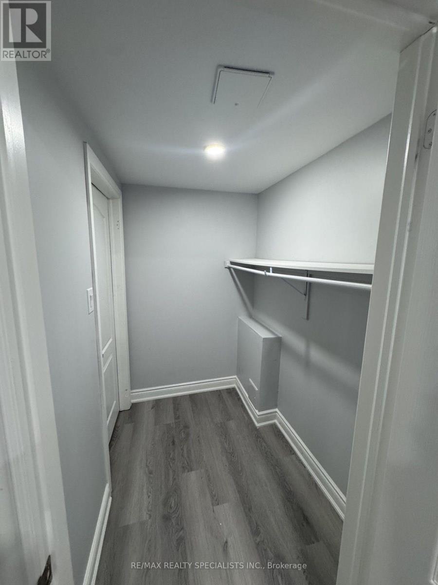 33 Bluffwood(basement Crescent, Brampton, ON, L6P 2P3 - 11